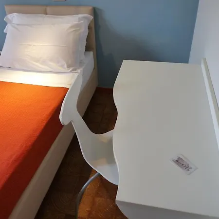 ホテル Elizabeth ベラーリア・イジェア・マリーナ