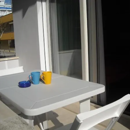 Elizabeth ホテル ベラーリア・イジェア・マリーナ