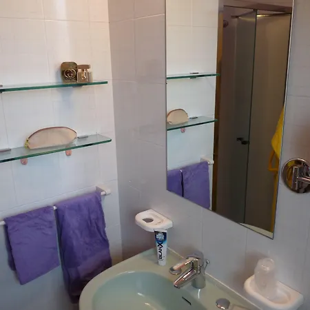 Elizabeth 4* ベラーリア・イジェア・マリーナ