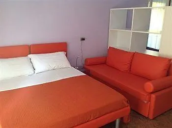 Elizabeth ベラーリア・イジェア・マリーナ